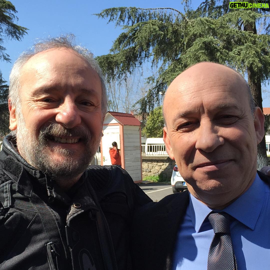 Erdal Küçükkömürcü - 397 Likes - Sevgili Ege Aydan kardeşimle 😃 aynı set farklı dizilerde buluştuk #egeaydan