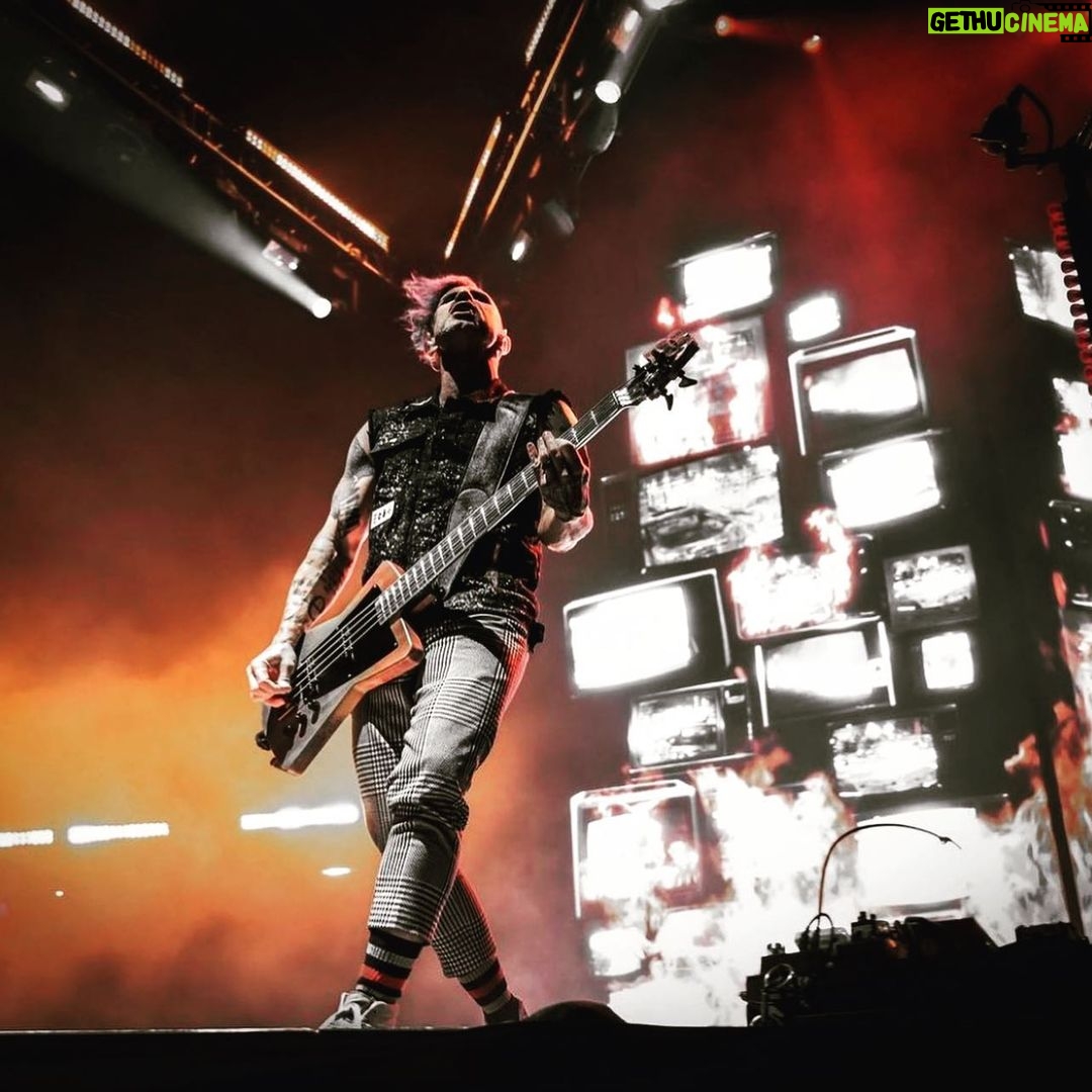 Eric Bass - 2.1K Likes - Yesterday…and today. Louder Than Life later. #shinedown #planetzero #daylight #louderthanlife #rock #rocknroll #friday #fridayvibes #dayoff