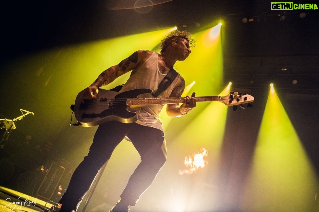 Eric Bass - 1.8K Likes - About last night… Thanks LA! 🔥🔥🔥#shinedown #planetzero #losangeles #rockmusic #rockstar #purplehair #purplehairdontcare #saturday #saturdayvibes #bassguitar #bassplayer 📸 by: @sanjayparikhphoto