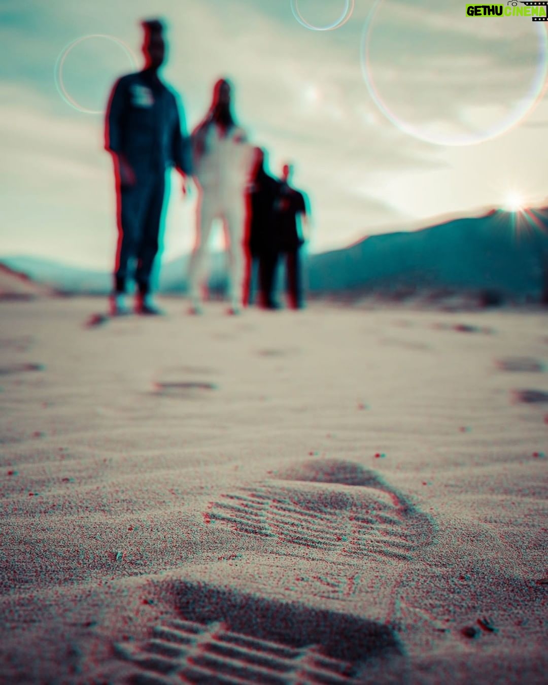 Eric Bass - 1.5K Likes - New single out 1/26.
Pre-save now at the link in bio.
😈💜