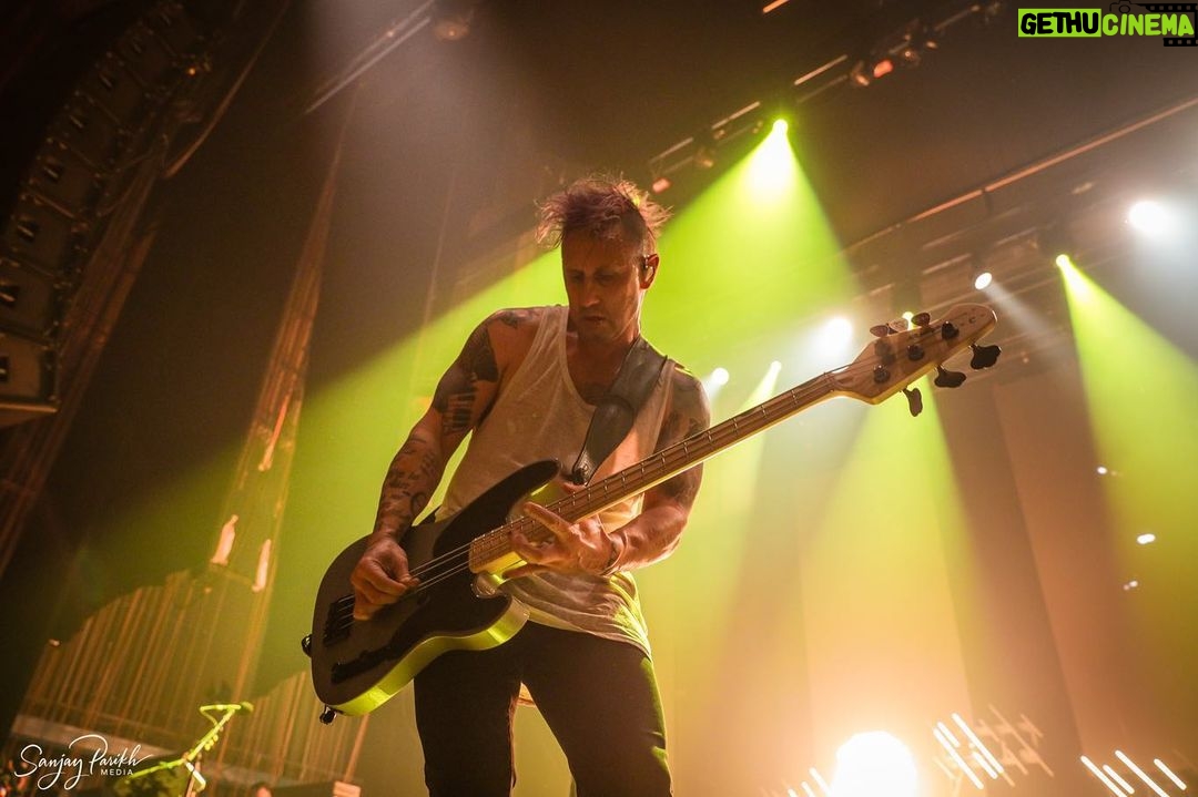 Eric Bass - 1.8K Likes - About last night… Thanks LA! 🔥🔥🔥#shinedown #planetzero #losangeles #rockmusic #rockstar #purplehair #purplehairdontcare #saturday #saturdayvibes #bassguitar #bassplayer 📸 by: @sanjayparikhphoto