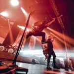 Eric Bass Instagram - Still got it. 😏 #shinedown #jump #vans #vansshoes #livemusic #friday #fridayvibes #notdeadyet #discipline #disciplineequalsfreedom 📸 by: @sanjayparikhphoto Prudential Center