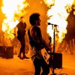 Eric Bass Instagram - Its hard to believe that we can make a living doing this. It never escapes me how blessed we are as a band, not only to have each other, but to have YOU the fans on this long journey with us. 🔥🔥🔥❤️❤️❤️ #shinedown #attentionattention #fans #rockmusic #rockandroll #rockfans #wednesday #wednesdayvibes #wednesdaywisdom #wednesdaymotivation 📸by: @jamespatrickcooperphotography & @sanjayparikhphoto