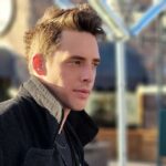 Eric Osmond Instagram - 𝐒𝐞𝐞 𝐫𝐞𝐣𝐞𝐜𝐭𝐢𝐨𝐧 𝐚𝐬 𝐚 𝐫𝐞𝐝𝐢𝐫𝐞𝐜𝐭𝐢𝐨𝐧. Rejection is a fairly universal experience and being turned down can either stop you from trying again, or you bounce back from that rejection stronger than before. Everyone has felt the sting… but mentally strong people use that pain to grow stronger and become better.  •Acknowledge how you feel and please treat yourself with compassion. •View the rejection as evidence you're pushing your limits.  •Never ever let rejection define you. •Use rejection as an opportunity to move forward with more experience and wisdom, "what did I learn?" 👉 Don't lose your momentum, instead let rejection illuminate a new path for you! 👈 #photoshoot #model #men #rockstar #malemodel #utahmodel #ericosmond The Shops at Riverwoods