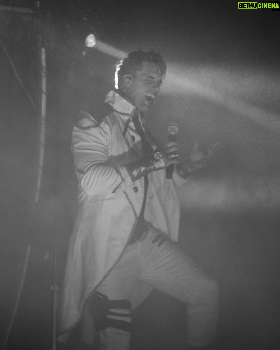 Eric Osmond Instagram - Photos from the @sentity_music Halloween show! Thank you for joining us! Find more of our music on Spotify and anywhere else you listen to music! 🎵: @dannydemosi 📸: @ericandpepper 📍: @townehub 👽: @iffermitchell #music #performer #leadsinger #ericosmondmusic #osmond #electronicmusic #edm Towne Hub