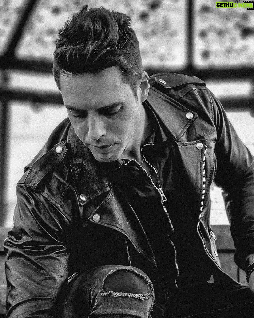 Eric Osmond Instagram - Every day you have an opportunity to do something legendary. #fashion #malemodel #utahmodel #trendymen #edgymen #photoshoot #utahphotoshoot #ericosmond 📸: @cloudspell.creations / @pepperprestige The Shops at Riverwoods