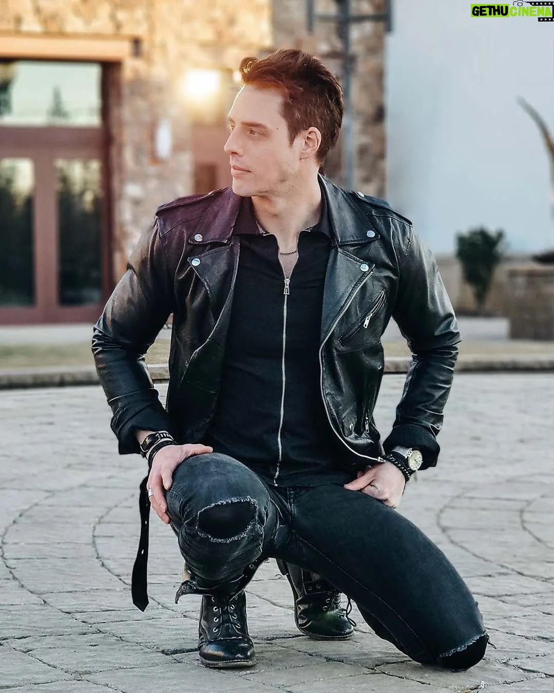Eric Osmond Instagram - Every day you have an opportunity to do something legendary. #fashion #malemodel #utahmodel #trendymen #edgymen #photoshoot #utahphotoshoot #ericosmond 📸: @cloudspell.creations / @pepperprestige The Shops at Riverwoods