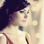 Erica Durance Instagram - Found this old pic... wonder what she is really thinking about? Knowing me, pretty sure it was a sandwich😂😂😂 #goodtimes#lovelois#gratitude