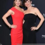 Erica Durance Instagram - To my sis @n_durance . Thanks for sharing this very special night with me at the CSAs @theacademy .Thanks for being there for everything. From nighttime stories to keep the monsters at bay ( when we were little) ….. aaaannnd more nighttime stories to keep the bigger, scarier monsters at bay (at this age🤣) You are my person. My sister soulmate and I love you infinity. ♥️♥️♥️♥️♥️