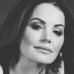 Erica Durance Instagram - Throwback to a photoshoot I did with @j2pix @davidgardnerla @antonmakeup @lvrfashionstylist So much fun! Think I’ll do it again ☺️☺️