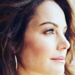 Erica Durance Instagram - Throwback to a photoshoot I did with @j2pix @davidgardnerla @antonmakeup @lvrfashionstylist So much fun! Think I’ll do it again ☺️☺️