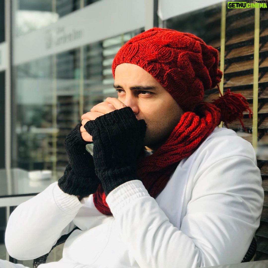 Erkan Meriç - 17.6K Likes - Foto @yigitanildinkci 🙏
Eskişehir biraz sıcak 😂😂