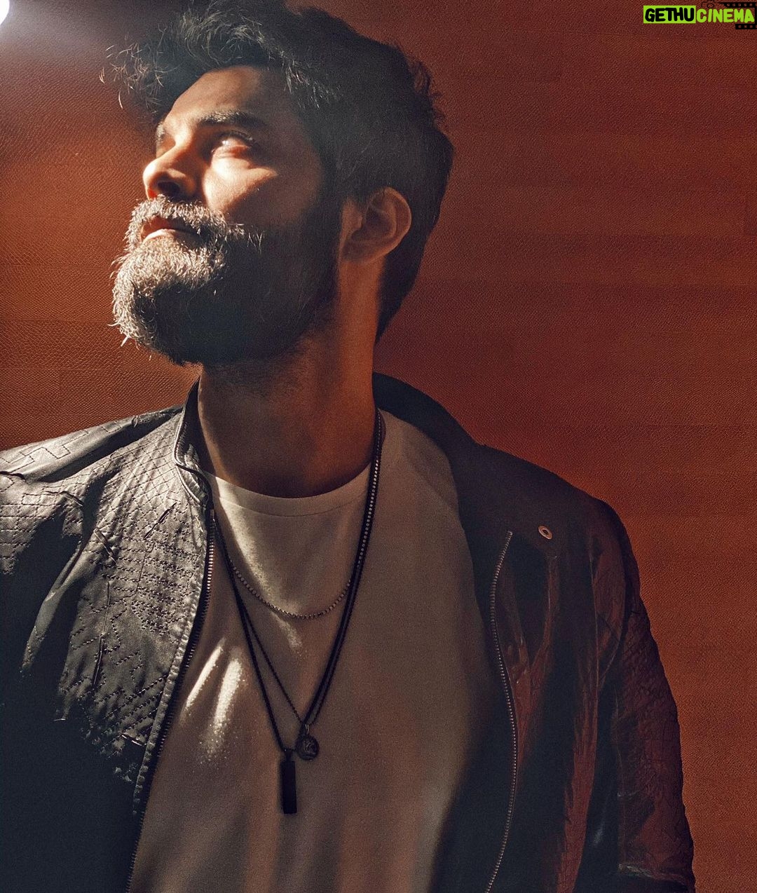 Erkan Meriç Instagram - Size nasıl geliyorsa… W.S