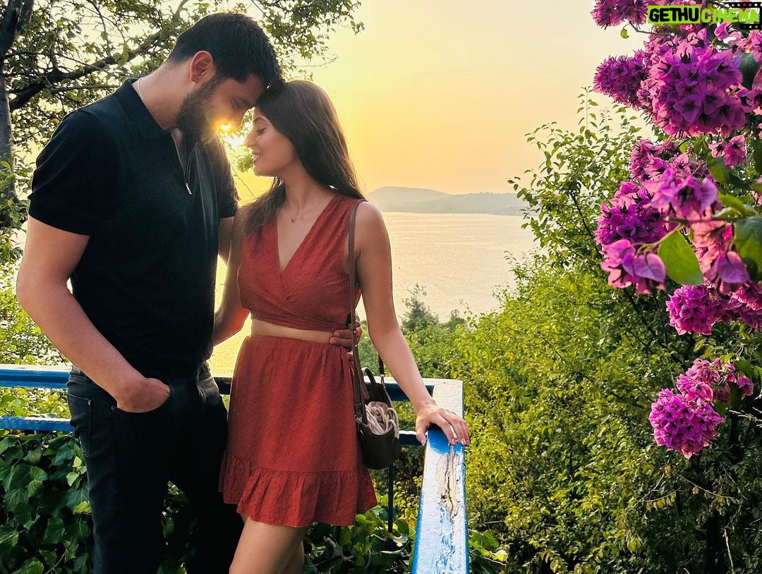 Erkan Meriç - 16.3K Likes - Benim için bu özel günü daha da anlamlı kıldığın için çok teşekkür ederim aşkım iyi ki varsın ❤️😘