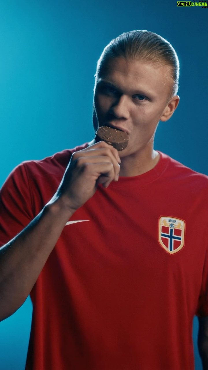 Erling Haaland Instagram - Proud to partner with @kremenaviskrem and launch the Haaland ice cream exclusively in Norway. A proper world-beater 👊🏻