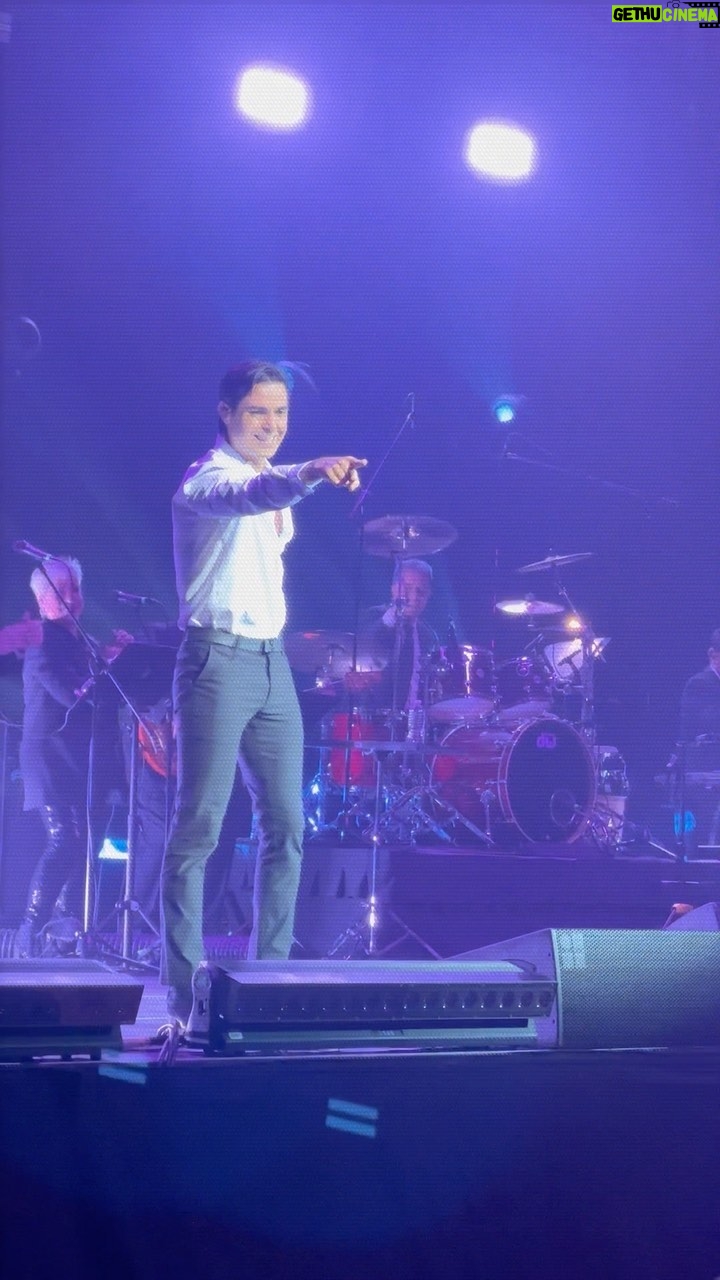 Ernesto D'Alessio Instagram - ¡Gracias @ernestodalessio por deleitarnos con tú talento en esta noche tan especial en ATLANTA! 🌹😮💨