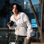 Erol Instagram - ⠀ 回顧一月幸福的瞬間 得到很多快樂 開始期待這個月快閃店與大家見面 全身👕👖🧪 @hiddenlab.official #lifestyle #koreanstyle #koreanfashion