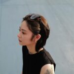 Erol Instagram - ⠀ 每年夏天都是最需要墨鏡的時候 自己眼睛是蠻畏光的大太陽開車會很難受 要找到適合自己臉型、符合穿搭風格 也不是一件簡單的事 這次MARC JACOBS 2022春夏系列太陽眼鏡 好多款式都愛不釋手，除了外型好看實際功能也很重要 研究了一下他們家最高抗UV係數達到400有效阻擋紫外線，能夠預防眼睛傷害及眼周老化，還有一年非人為損害免費維修服務，有任何問題原廠都能負責喔！ 即日起至7/12從我的專屬購物連結下單就能享有75折優惠 這個夏天一起當個最有型的人吧！ https://www.onze.com.tw/hidden/erol2022 #marcjacobs #穿搭 #夏日穿搭 #精品墨鏡 #太陽眼鏡