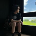 Erol Instagram - ⠀ 喜歡陰天慵懶散步的感覺 喜歡海沒有盡頭所有心事都能被包容 喜歡憑直覺儘管不是永遠準確 喜歡文字每個人唸出來都有不同意思 喜歡善良質地的內心 喜歡你，星座運勢都會連你的一起看 這週戀愛運不錯要不要約出來？我知道哪間咖啡廳有貓，還有最近嚴重日夜顛倒，希望你可以每天跟我說晚安 好了我要停止碎念自己看到都覺得煩 有自己喜歡的事太重要了 認真過生活準備好自己，滿心期待那份喜歡到來 #simplelife #lifestyle #travelphotography #loveyourself