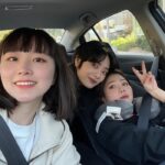 Erol Instagram - ⠀ 從你們是情侶到後來變人妻 現在居然要當媽媽了，很難以置信每個過程都在旁邊目睹 而且還是一路從台灣到美國，是一段很誇張的緣份 今天是恭禧入住的第一天 希望能一切順利十個月直接退房 我們三個好久沒有自拍了，很喜歡這張照片的感覺大家真的都很開心🐰植入後化身為一坨會呼吸的肉，於是有了這張躺在椅背的照片📷 #friends #friendship SanDiego