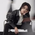 Erol Instagram - ⠀ 每個人心中都有最喜歡的樣子 因為工作讓我能看見不同面向的自己 2024會有幾種樣子呢 很期待 #model #myself #simplefits