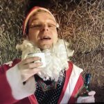 Espen Eckbo Instagram - Etter en del teknisk krøll er #NissenepåLåven tilbake på DPlay, så da er det fritt fram for juleinnspurt med vintage julekalender anno 2001. God jul! @tvnorge @dplayno