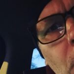 Espen Eckbo Instagram - Rødt lys. Da kan jeg sjekke mobilen.