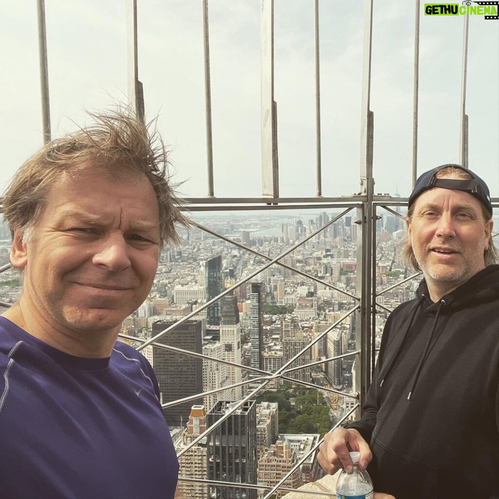 Espen Eckbo Instagram - La forresten joggeturen om toppen av Empire State en tidlig morgen her forleden. Empire State Building