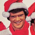 Espen Eckbo Instagram – Hadde akkurat introdusert denne til yngstemann. Blir ikke fullt så glad jul nå, men skal høre desto mer på tidenes juleplate med Dizzie Tunes og salige Yngvar Numme i år. Kondolerer @thomnumm og hvil i fred, gamle helt.