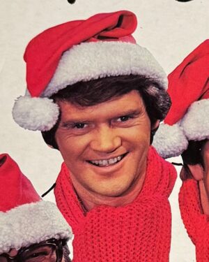 Espen Eckbo Instagram - Hadde akkurat introdusert denne til yngstemann. Blir ikke fullt så glad jul nå, men skal høre desto mer på tidenes juleplate med Dizzie Tunes og salige Yngvar Numme i år. Kondolerer @thomnumm og hvil i fred, gamle helt.
