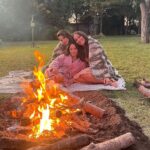 Esra Ruşan Instagram – Herkesin herkesi dolandırdığı bir haftadan daha merhaba sevgili arkadaşlar. Ama konumuz ben ve tatlı fotoğraflarım.