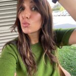 Esra Ruşan Instagram – Herkesin herkesi dolandırdığı bir haftadan daha merhaba sevgili arkadaşlar. Ama konumuz ben ve tatlı fotoğraflarım.