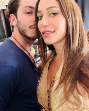 Esra Ruşan Instagram - Venüs reteosu bitiyor. Elinize emeğinize sağlık, bileğimizin gücüyle atlattık. Bir de alta güzel bi şarkı bırakın, yeni listeler yapiyim.🫵🏻