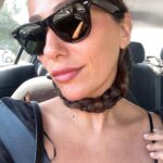 Esra Ruşan Instagram - Bana soracak olursanız ağustosun 7 si, günlerden ptesi. Kimbilir bu kimin evreni? Başımıza iyi şeyler gelecek, çünkü çok kötü şey oldu. Kuralı böyle. Aynen, tamamdır🫡