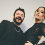 Esra Ruşan Instagram - Daha çok fotoğraf var, bir süre buralar benim. E mutlu günler niye var? @kbaruonu sen bizi biraraya getirdin, ve sana güvenmek çok güzeldi. @gupseo sen yazdın, oyun oynamayı tekrar hatırladım @nulookofficial ne harika kucağınızda taşıdınız bizi bebek gibi. Ve tüm @personamenajerlik benimle beraber bir takım gibi çalıştık. Teşekkürler. Tüm süreçte yüzümüzü güldüren tüm o kocaman kadınlar ekibi, harikaydınız. Güvende hissetmek ne güzel. Sevgi dolu insanlarla hizalanmak çok güzel. Oh be. Şimdi film 19 ocak’da sizlerin. Seyircisi bol, seyri güzel olsun🌹