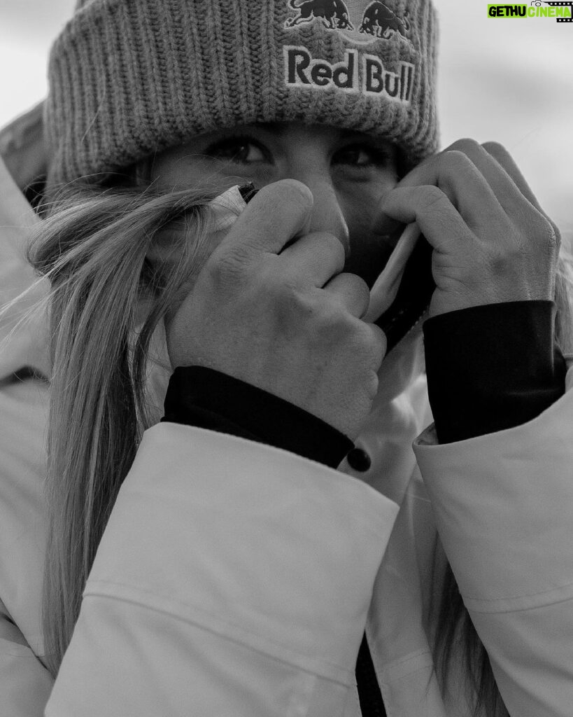 Ester Ledecká Instagram - FIRE+ICE x Ester Ledecka 🔥❄️ Meet FIRE+ICE athlete @esterledecka, a force of nature with Olympic gold in both snowboarding and alpine skiing. Her exceptional performance on the slopes and remarkable achievements make her an inspiration in the world of winter sports and an exciting addition to the BOGNER family. Stay tuned for more about this innovative partnership! Photography: @justin_reiter #FIREANDICE #EsterLedecka