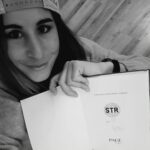 Ester Ledecká Instagram – Jste připraveni na zimní sezónu? 
Tohle je můj tréninkovej deník. Původně jsem si ho nechala vyrobit pro sebe, protože je to vĕc, bez který nedám ani ránu. Zapisuju si tam kde co. Kromě tréninků i myšlenky, zážitky, plány… a tak mě naštvalo, když se papírový tréninkový deníky přestaly vyrábět. No a protože na vás myslim kudy chodim, tak jsem jich vyrobila pár navíc i pro vás a vlastnoručně je všechny podepsala! Takže kdyby měl náhodou někdo zájem, jsou dostupný na www.icecolours.com (link najdete v biu).😉 Jo a mimochodem pro vás kdo si nepíšete deník je tam spoustu dalších věcí jako hrnky, čepice, trička,…a hromada krásnejch obrazů a grafik od Jonáše (nejlepšího bráchy na světě).

@icecolours_com 

Are you ready for the winter season?
This is my training diary. I originally had it made for myself because it’s something I can’t live without. I write things down. Besides workouts, thoughts, experiences, plans… and I was so upset when paper training journals stopped being made. Well, since I’m thinking of you as I walk, I made a few extra ones for you and signed them all with my own hand! So if anyone happens to be interested, they are available at www.icecolours.com (link in bio)😉. Oh, and by the way, for those of you who don’t keep a diary, there’s lots of other stuff there like mugs, hats, t-shirts, posters…and a bunch of beautiful paintings and prints by Jonas ( the best brother in the world).

STR