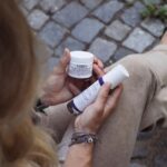 Ester Ledecká Instagram – Kosmetické okénko! Tak jsem vyzkoušela další produkty kosmetiky Kiehl’s. Některé krémy už delší dobu používám, s ostatními se postupně seznamuji, ale vypadá to, že jsem konečně našla kosmetiku pro mou větrem, deštěm, mrazem a sněhem ošlehanou pleť! Mně jsou všechny ty jejich produkty snad šitý přímo na míru.

Do zimního počasí doporučuji Retinol Skin-Renewing Daily Micro-Dose Serum a Super Multi-Corrective Cream! Moji pleti prospěly. Už se těším na další průzkumy Kiehl’s řad a na Vánoce! Napíšete si Ježíškovi taky o nějakou kosmetiku?

@kiehlsczsk 
#retinol #NoDramaJustRetinol
#kiehlsczsk 

Cosmetic window! So I have tried other Kiehl’s products. Some of the creams I’ve been using for a while, others I’m gradually getting acquainted with, but it looks like I’ve finally found a cosmetic for my wind, rain, frost and snow-beaten skin! For me, I think all of their products are tailor-made.

For this winter weather, I recommend Retinol Skin-Renewing Daily Micro-Dose Serum and Super Multi-Corrective Cream! My skin has benefited from them. I’m looking forward to exploring more of Kiehl’s lines and to Christmas!Will you write to Santa for some cosmetic products too?

@kiehlsczsk 
#retinol #NoDramaJustRetinol #kiehlsczsk

STR