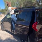 Esther Acebo Instagram - Sí, tengo q Lavar La furgo.. pero eL paseíto por La sierra Lo ha merecido 🌳 💚 @mbfurgonetas