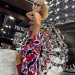 Esther Acebo Instagram - • He ido a La @mbfwmadrid con botas de agua • He visto un DesfiLe PRECiOSO de @dolorescortesswimwear • Me he reencontrado con gente muy querida • eL taxista me ha preguntado si yo iba a desfiLar.. CREO Q HA SiDO UN GRAN DÍA ❣️ #dolorescortes #dolorescortes24