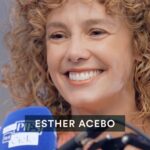 Esther Acebo Instagram – ‘Con los pies en el cielo’ con @estheracebo 🫶🏻
Una de las cosas más duras de ‘alcanzar’ la fama es que aunque tú no cambies de primeras, tu entorno cambia su forma de relacionarse contigo.
Somos en relación y cuando de la noche a la mañana el resto de personas empieza a percibirnos diferente o incluso a idealizarnos, eso tiene un efecto y es un proceso aprender a gestionarlo. Tener un sistema de apoyo sólido ayuda, suma y marca la diferencia.
La conversación del episodio 3 con Esther fue un regalo porque de verdad conectamos y pudimos fluir de un tema a otro como si fuera una coreografía hablada. Esther se expresa de una forma muy especial, y estoy segura de que escuchar su historia te va a aportar amor y te vas a llevar algo precioso de nuestra conversación 🫶🏻
Podéis verlo en : https://m.youtube.com/watch?v=5rNTbIqK0Mg&t=1305s (enlace en mi perfil + stories)
✄———————————————/
Entrenamiento Emocional Artistas
Programa coaching: SATISFACTION
Podcast: ‘Con los pies en el cielo’
👉🏻 www.Ixiavila.com