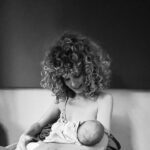 Esther Acebo Instagram - Para las Mamás q dan eL pecho, para Las q lo intentaron y no pueden, para Las q decidieron no hacerLo (porque eso también está BiEN) Para Las mamás en generaL, Las q están en proceso y Las q sueñan con serLo. FeLiz semana de La Lactancia!! Qué duro y precioso camino éste 💕