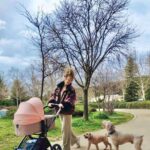 Esther Acebo Instagram - En Villa-Rizos ya estamos preparadas para pasear por cualquier terreno! 💕Hemos elegido el cochecito kawai, de @janeproducts Es versátil y súper fácil de manejar, gracias a sus grandes ruedas proporciona estabilidad y comodidad, incluso para mamis novatas.. 💕 #janémoments