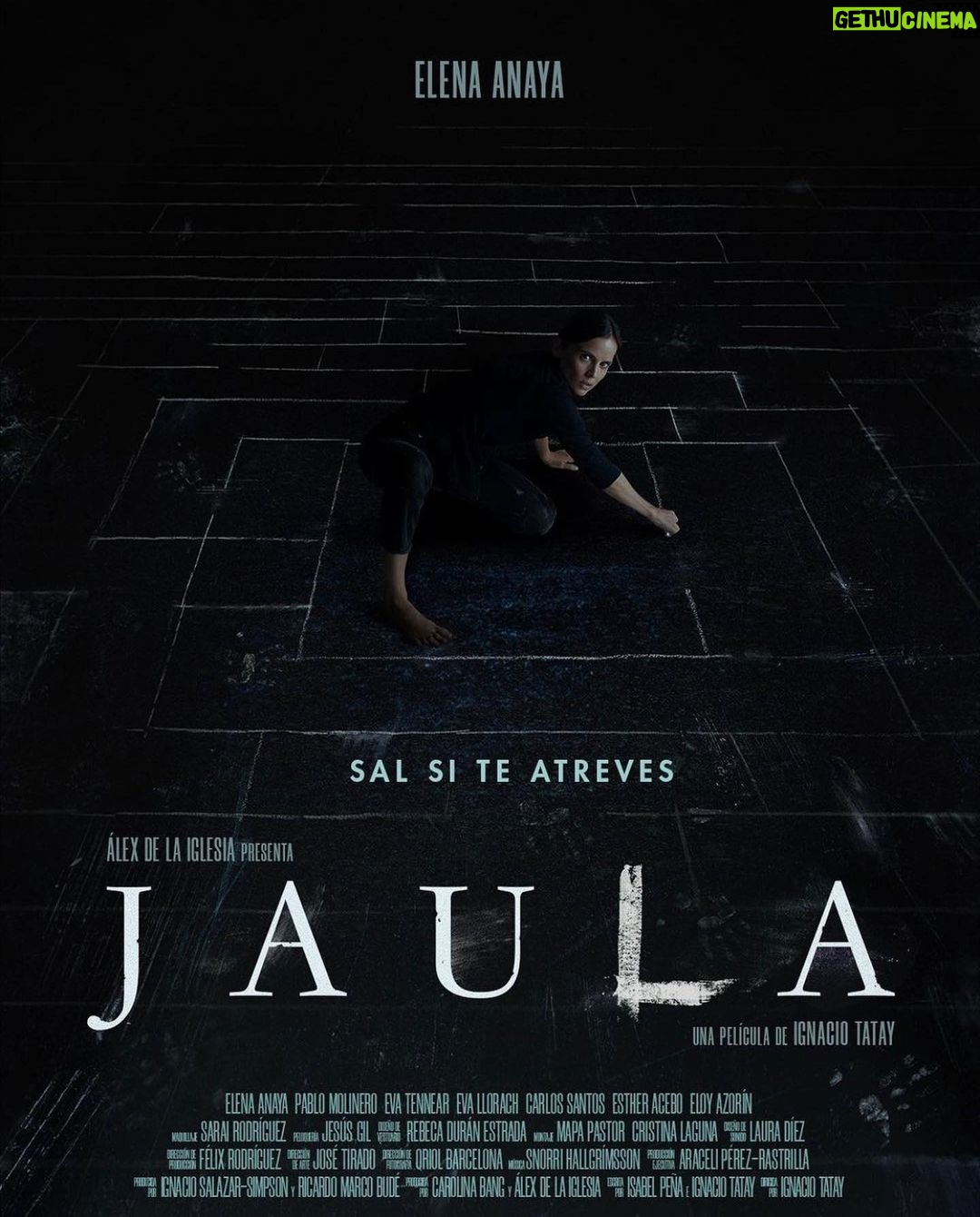 Esther Acebo Instagram - Hubo MUCHAS risas en rodaje, pero qué tensión en eL cine, oye… #JAULA #elenaAnaya