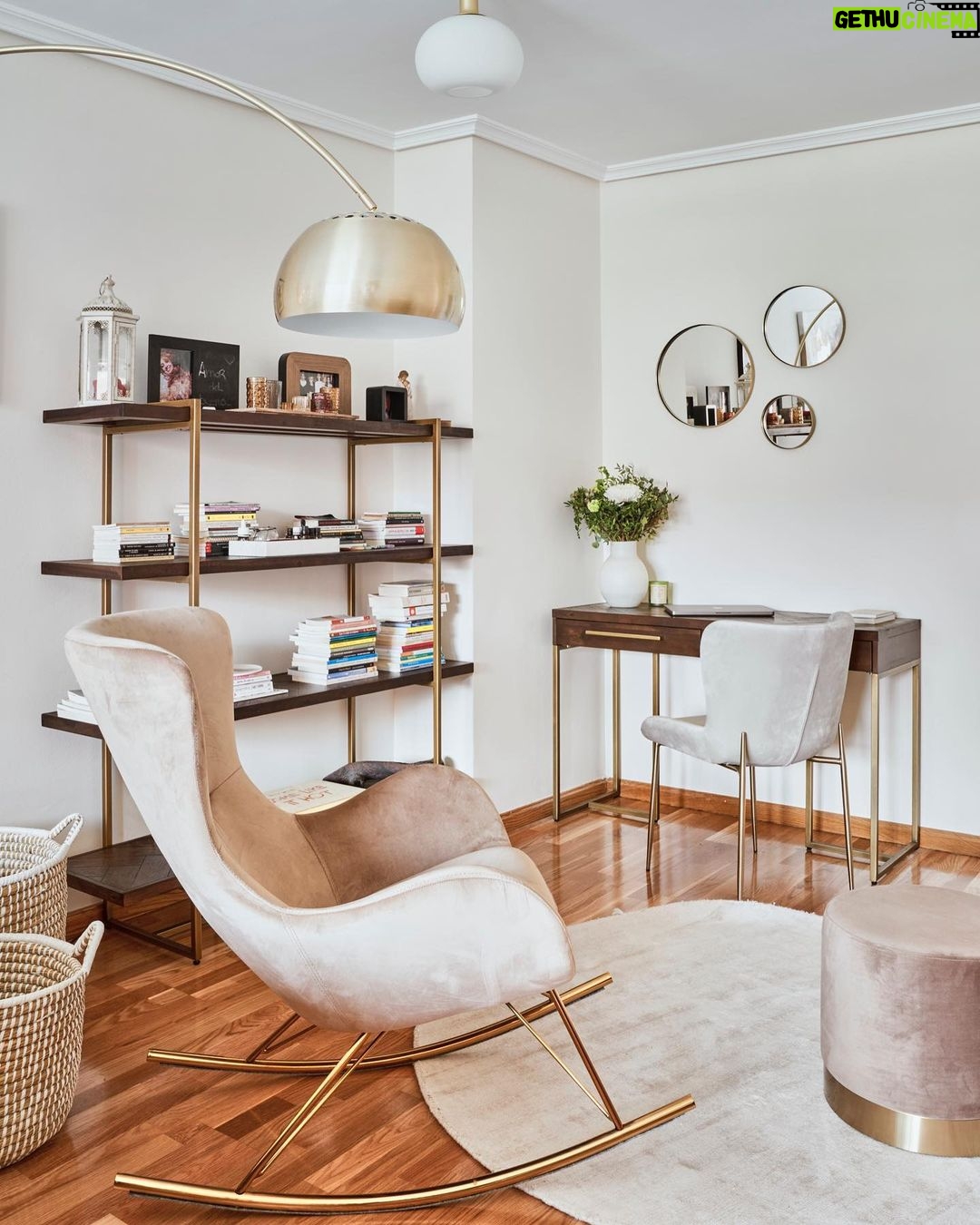 Esther Acebo Instagram - HOME 馃彔 Gracias @westwing_es por ayudarme a crear ViLLARiZOS con tanto gusto y cari帽o. Nos encanta!! 馃挄 Durante 4 d铆as puedes ver nuestro hogar y c贸mo Lo decoramos (mira mis stories)