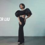 Esther Liu Instagram – 金鐘獎後放空自己好幾天
無論是腦，還是體能
感覺⋯好像還需要再放空幾天🫣🫣🫣
到底是為什麼呢？
原來我在幕後還做了這麼多事啊😅
跳舞怎麼跳不累🤷🏻‍♀️
背詞也背了萬萬遍
後台宛如障礙賽的走道穿著恨天高到處跑

感謝我的團隊幫我記錄下來了
我的金鐘典禮主持初體驗
明天中午12點
我的yt上片 ➡️https://youtube.com/@EstherLiu88?si=QYNCMOv5a6ydSsAT

#yt言上線 
#金鐘獎幕後花絮
#典禮主持初體驗
#有笑有瘋