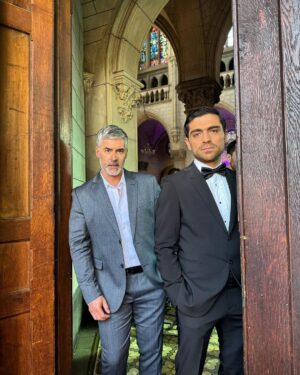 Etienne Bobenrieth Instagram - Casual, casándome, acompañado por mi nuevo padre @carlos.diaz.leon 
#juegodeilusiones