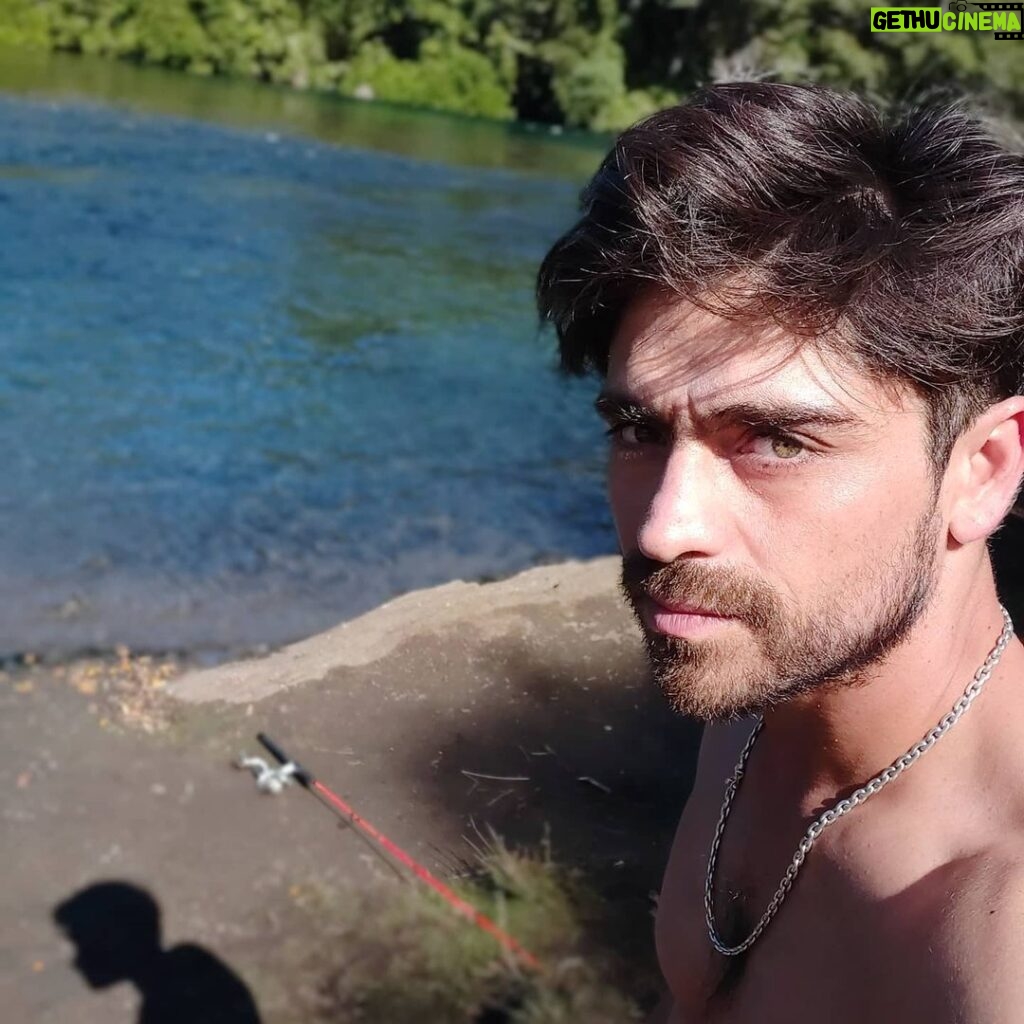Etienne Bobenrieth Instagram - La selfie del verano 2020. Y no pesqué nada 🤷‍♂️