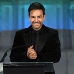 Eugenio Derbez Instagram - @nhmc_org thank you for honoring me with the Impact Award!!! What a great night!!! 📸 @jcolivera