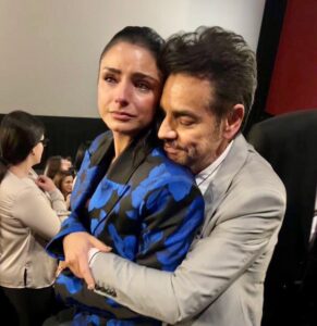 Eugenio Derbez Instagram - #premiere #radicalthemovie Me conmueve mucho ver la reacción de @aislinnderbez después de ver @radicalthemovie. Gracias hija por compartir conmigo este momento. Gracias por acompañarme a la premiere. Te amo!!!!